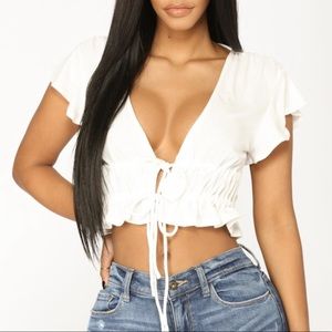 🌦White Ruffle Crop Top🌦 NWOT